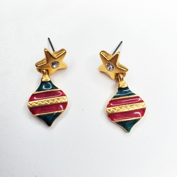 Oops A Daisy Gold Tone Ornament Enamel Earrings - Picture 1 of 3